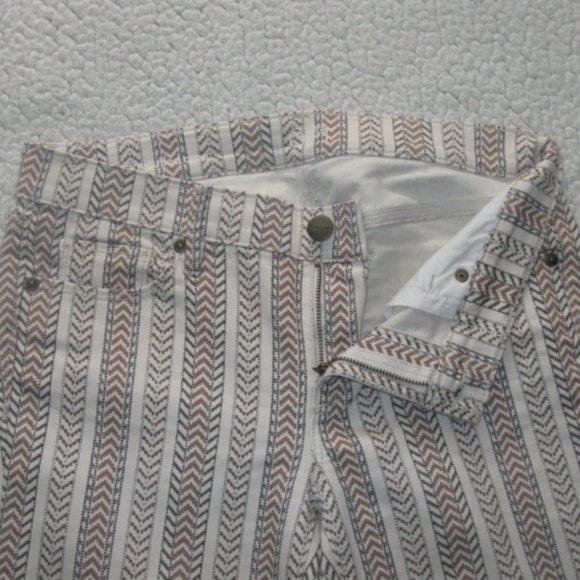 Ann Taylor LOFT Modern Cuffed Crop Pants - Picture 4 of 6